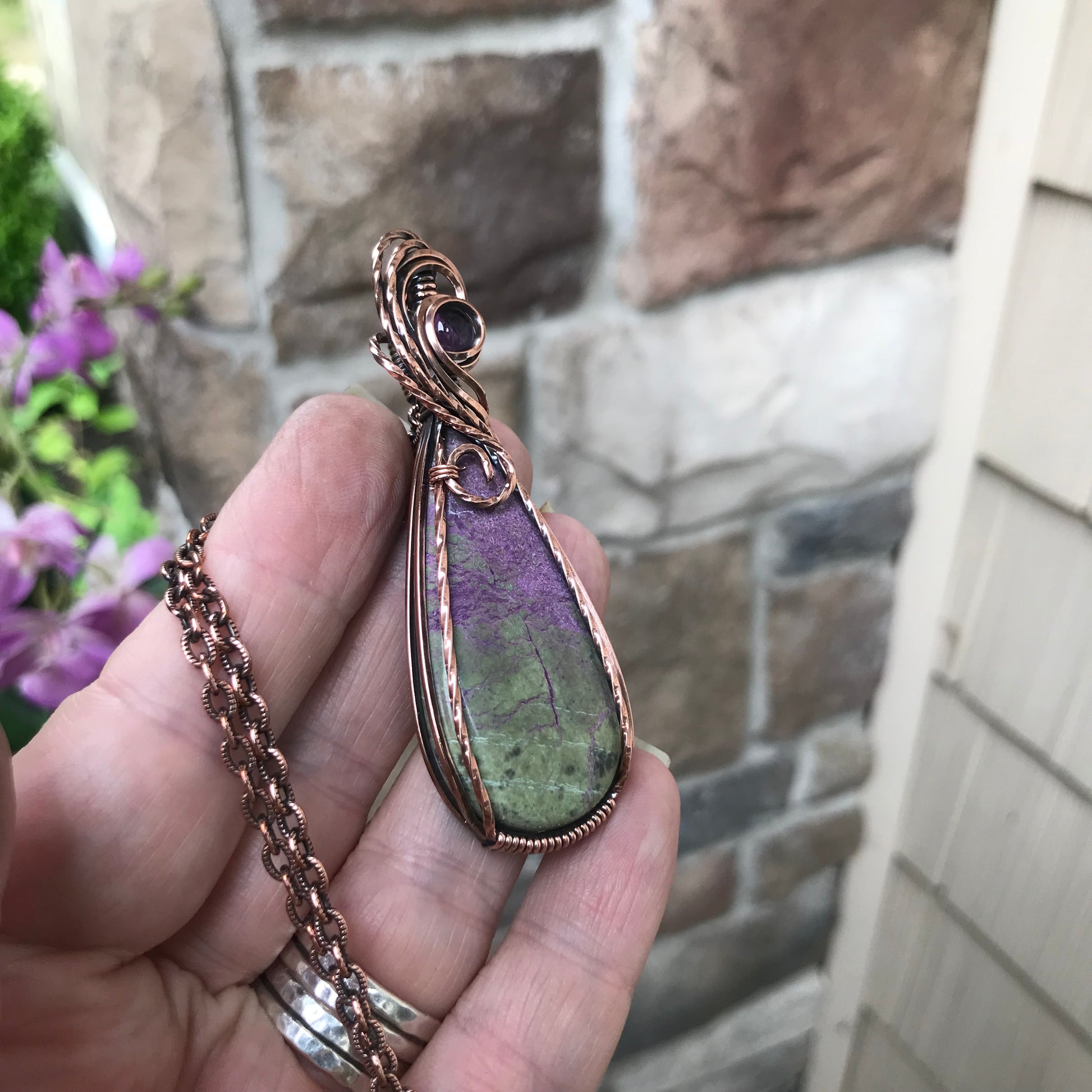 Stichtite & Amethyst Slender Swirly Copper Pendant