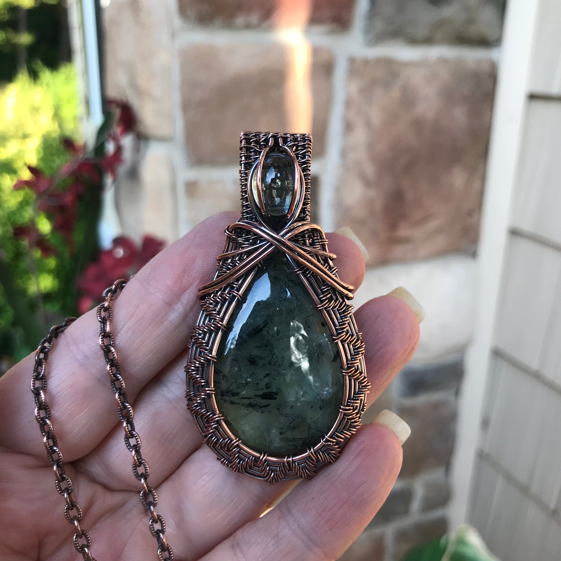 Prehnite & Prasiolite Woven Copper Pendant