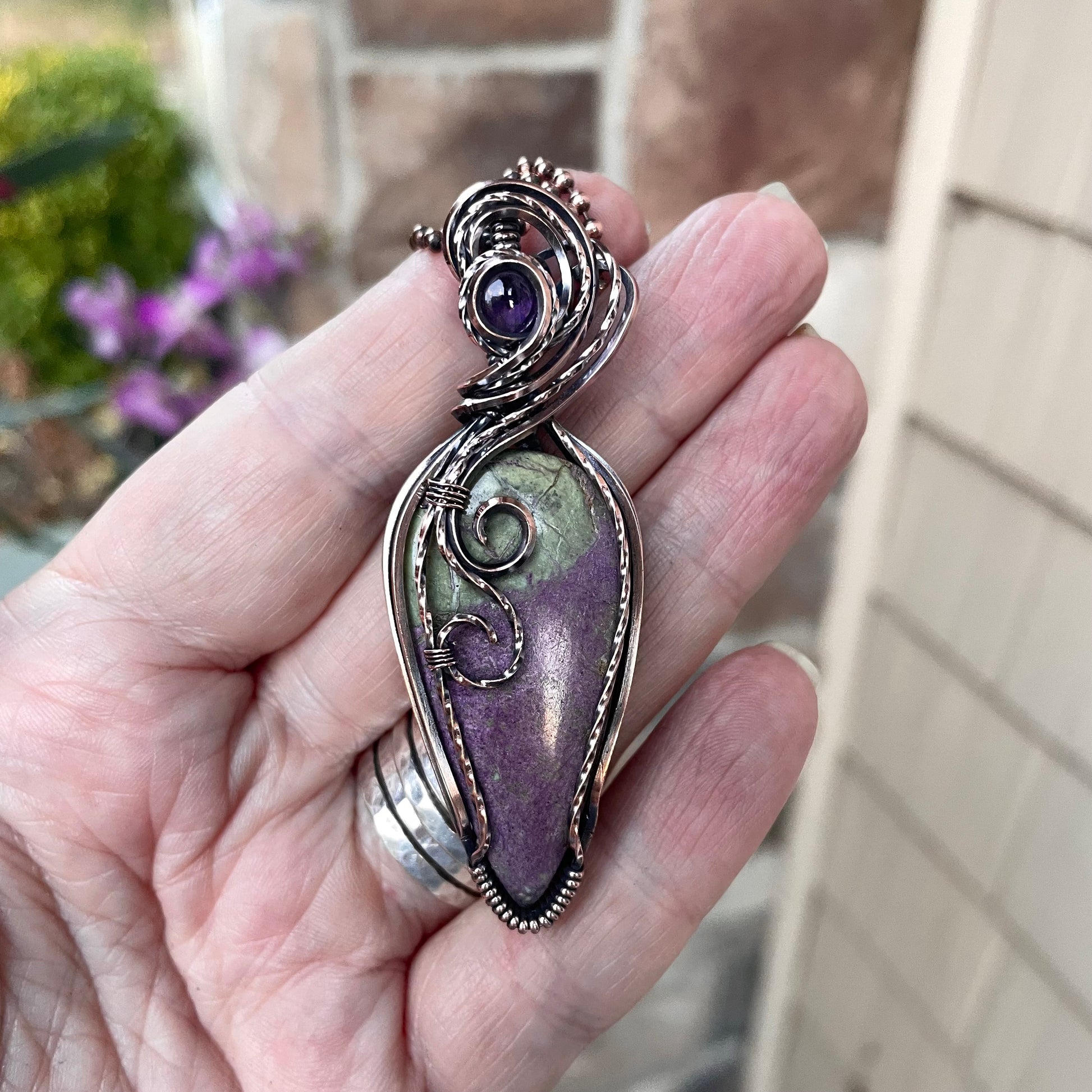 Stichtite & Amethyst Slender Swirly Copper Pendant