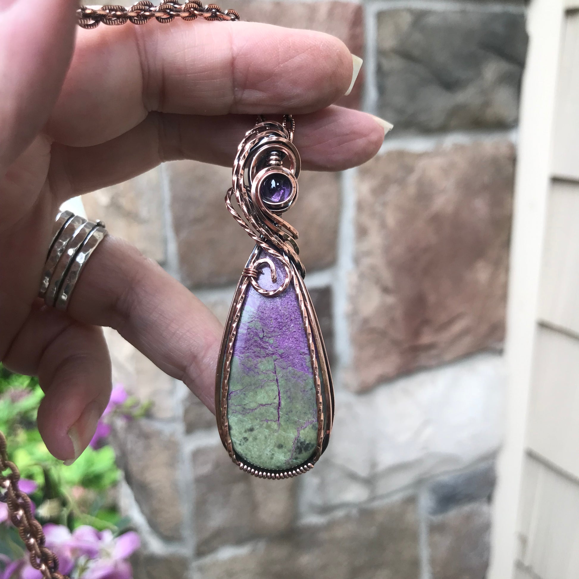 Stichtite & Amethyst Slender Swirly Copper Pendant