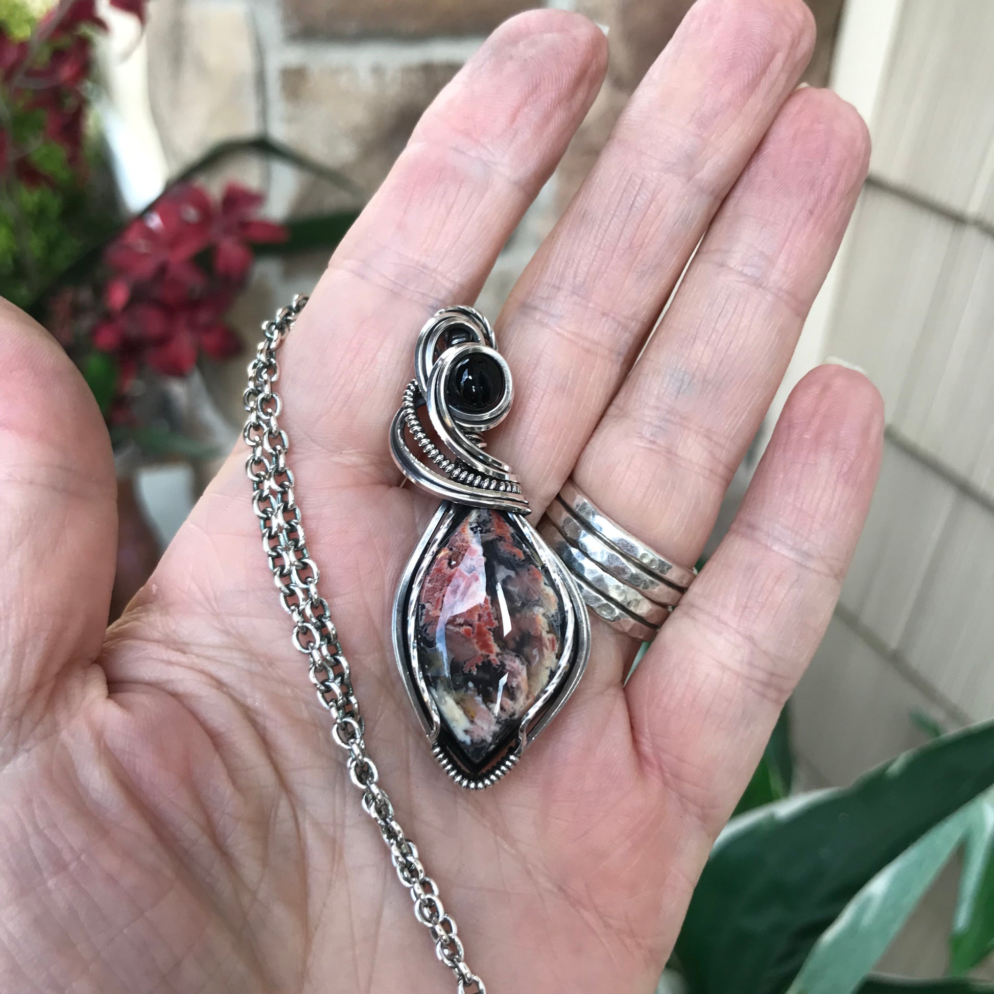 Feather Ridge Plume Agate Doublet & Black Onyx Sterling Silver Necklace