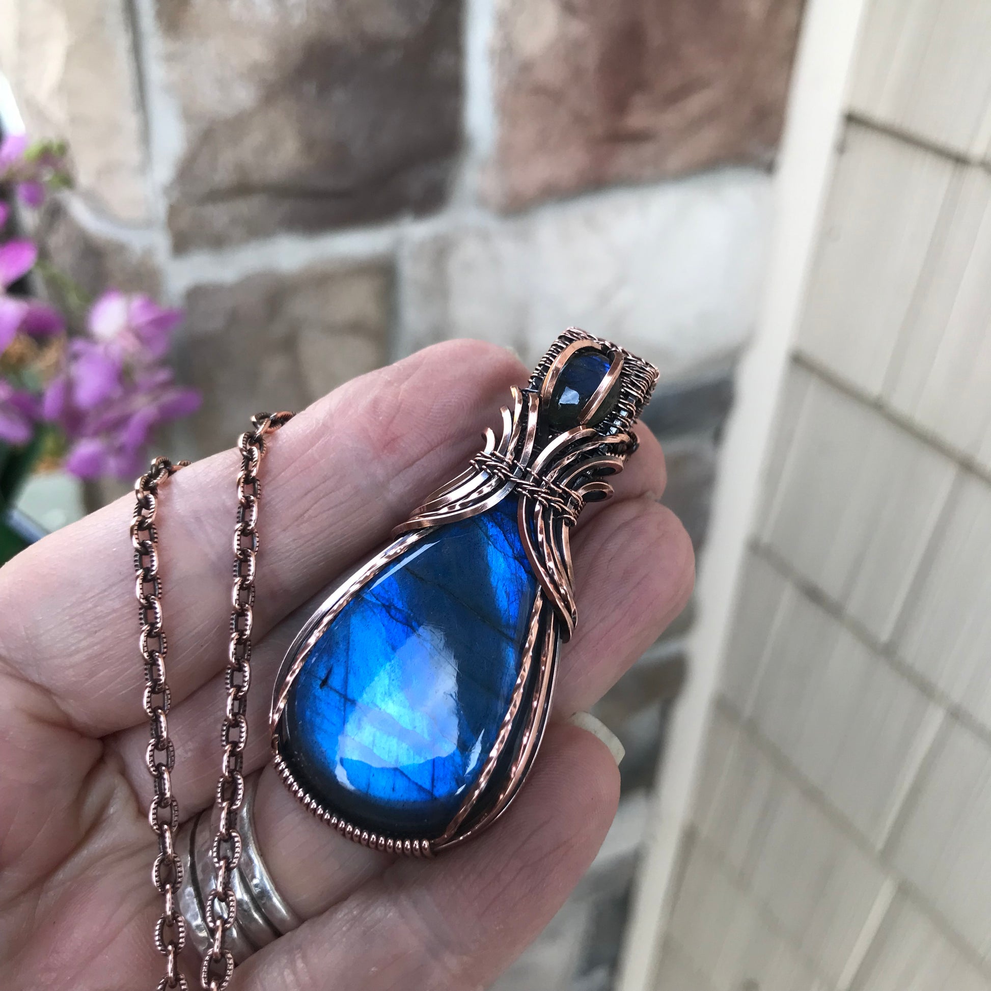 Blue Labradorite Copper Pendant with Weaving