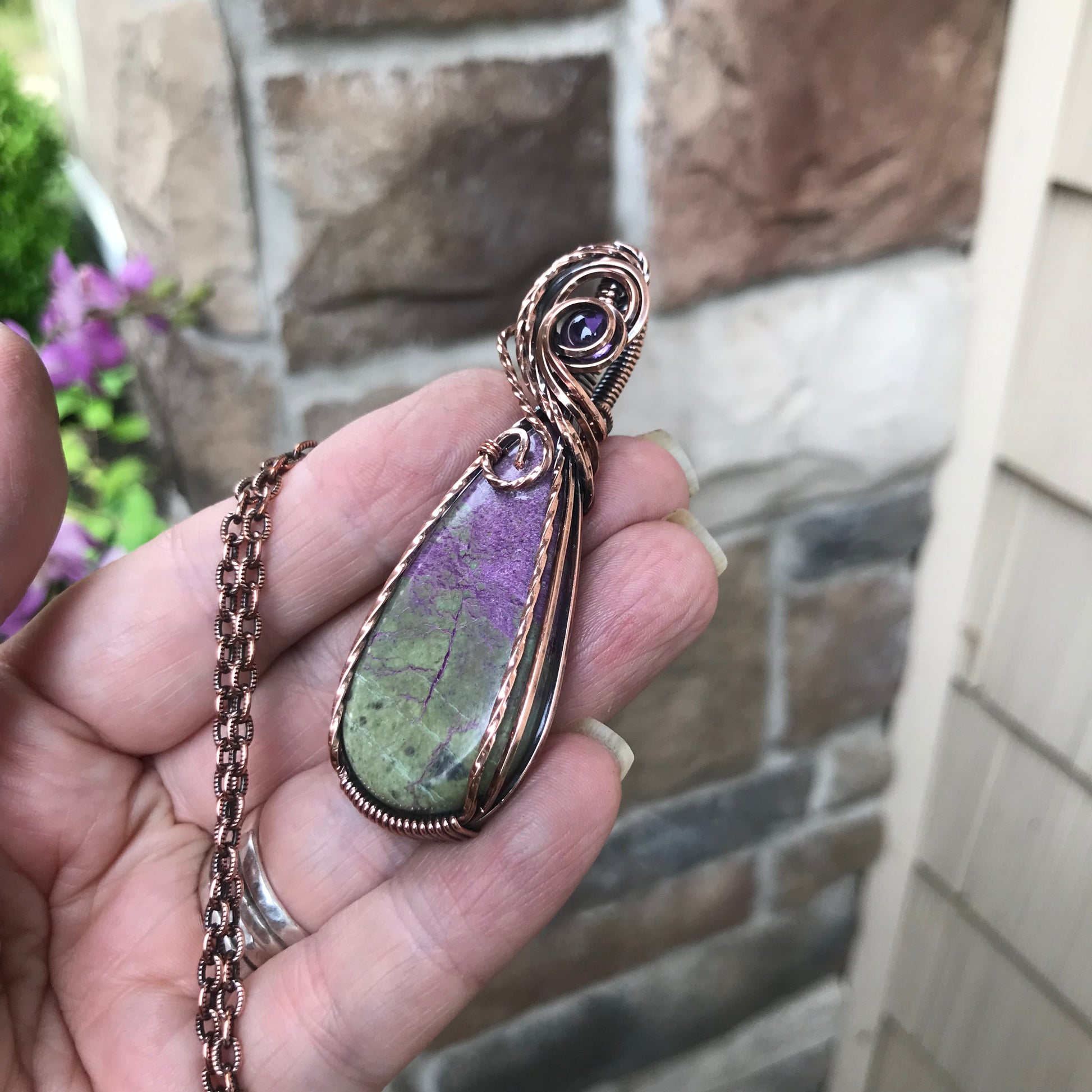 Stichtite & Amethyst Slender Swirly Copper Pendant