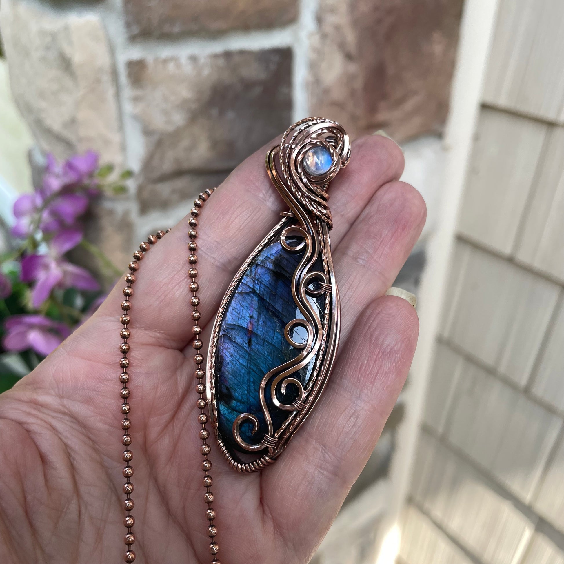 Blue Oval Slender Labradorite & Moonstone Swirly Copper Pendant