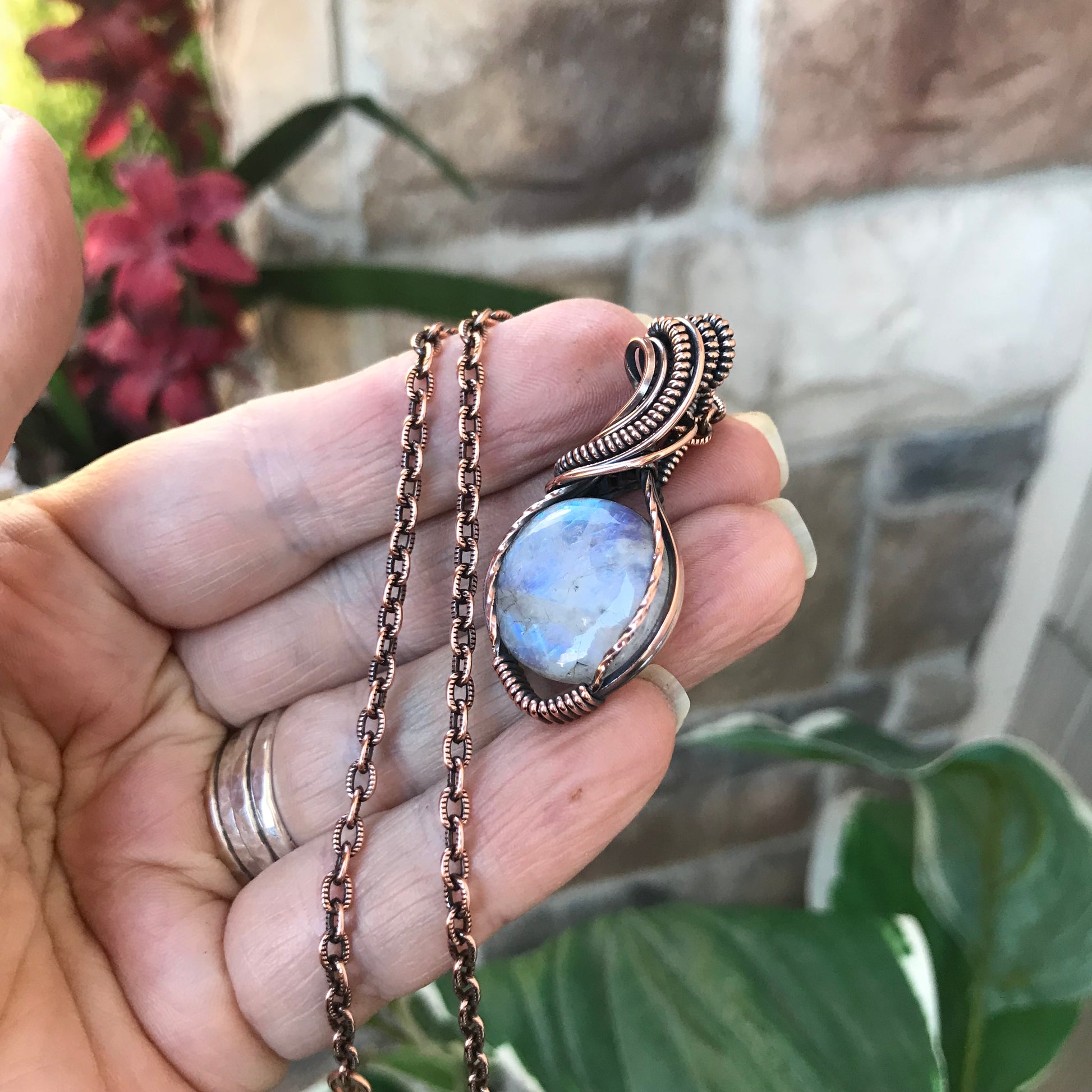 Blue Moonstone Round Copper Necklace