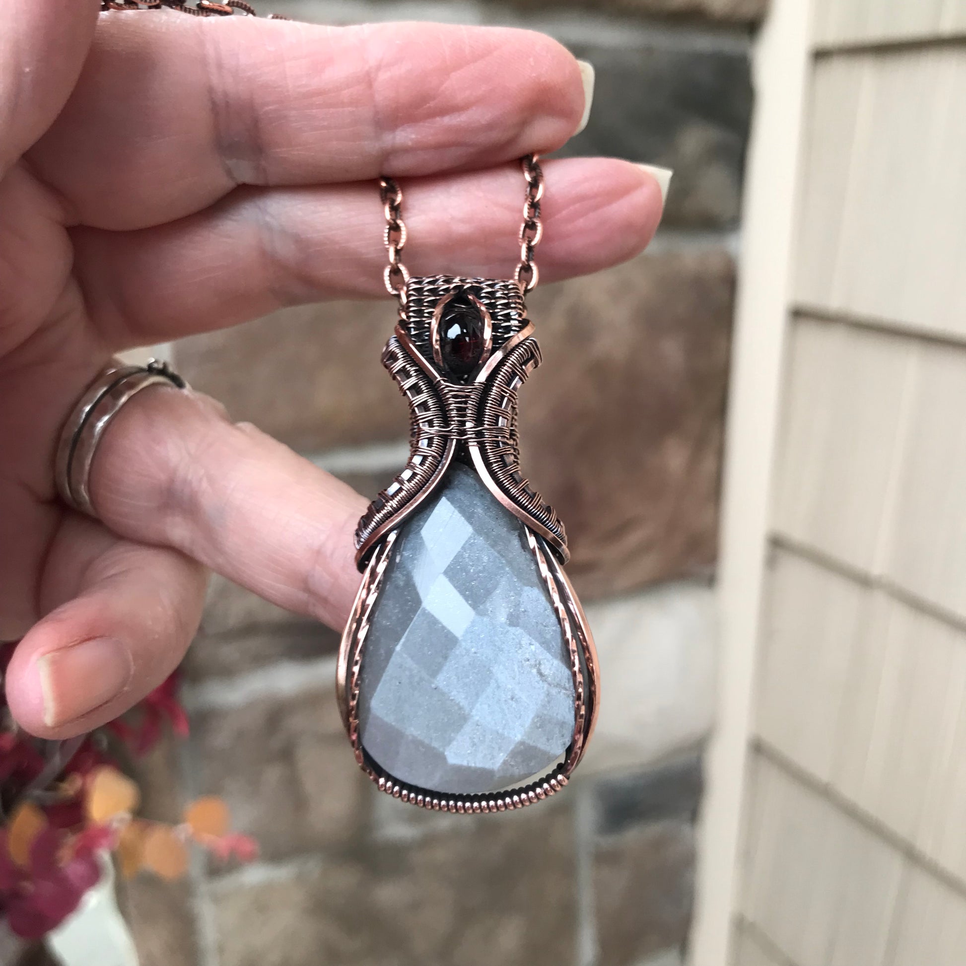 Gray Faceted Moonstone & Garnet Copper Pendant with Weaving