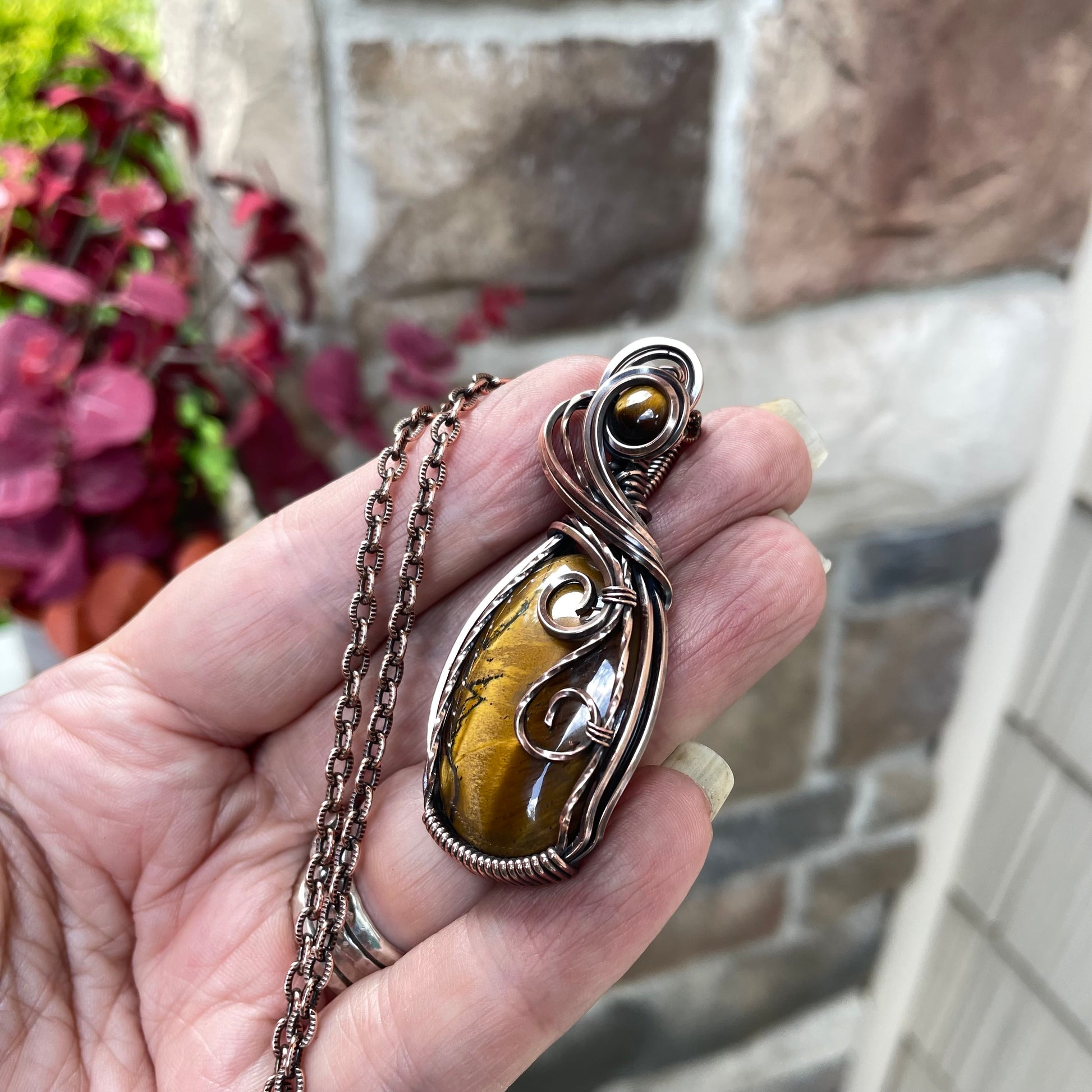 Tiger Eye Oval Copper Pendant