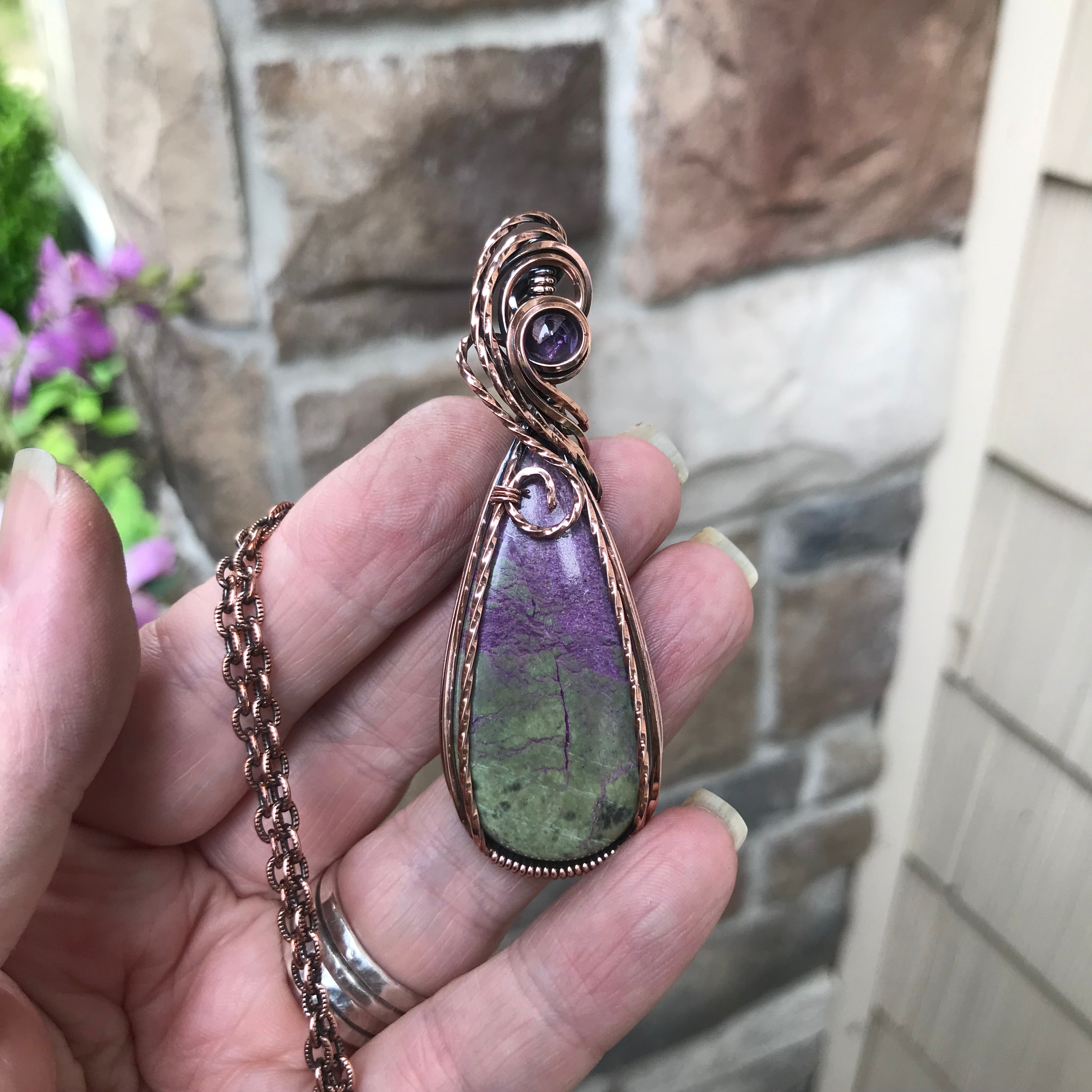 Stichtite & Amethyst Slender Swirly Copper Pendant