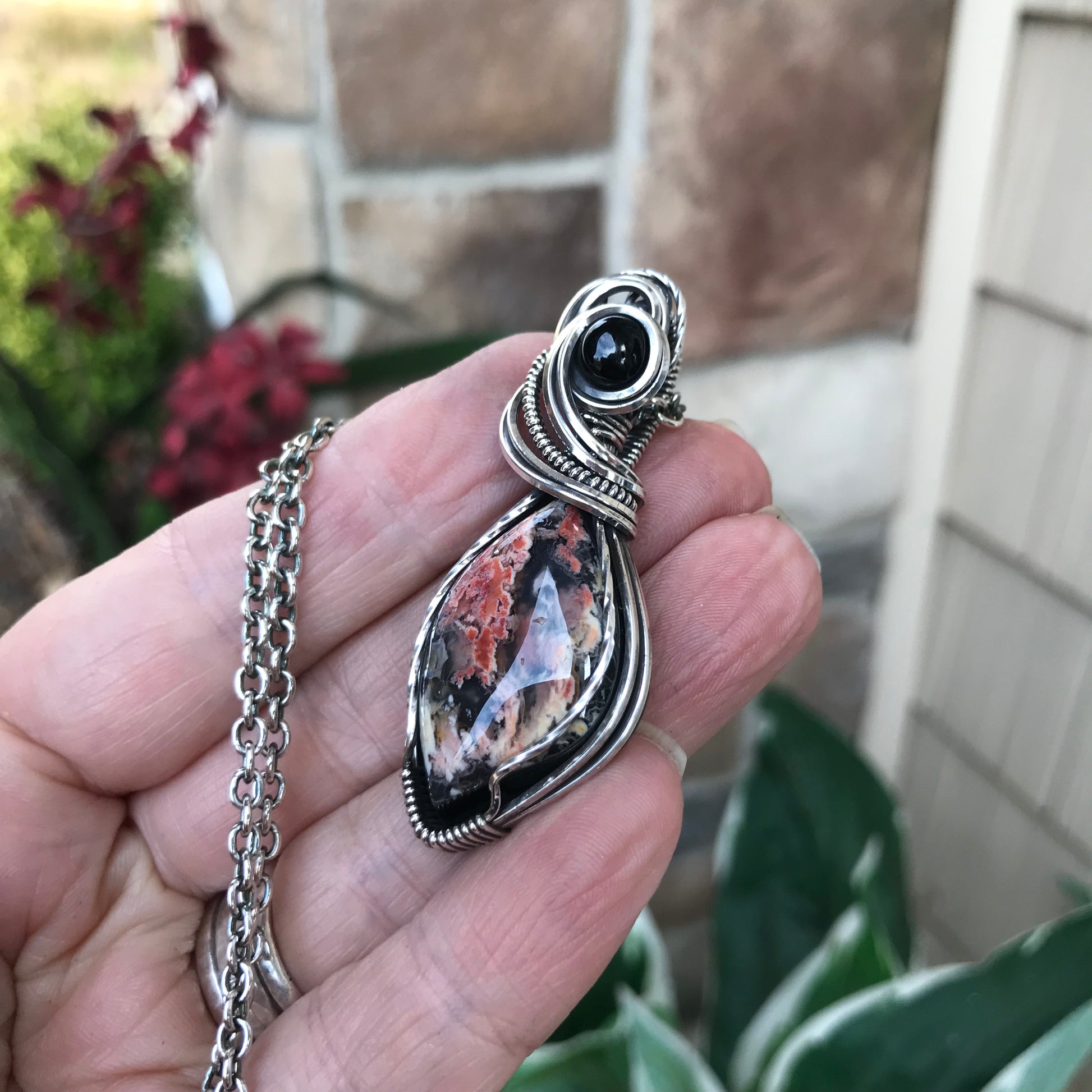 Feather Ridge Plume Agate Doublet & Black Onyx Sterling Silver Necklace