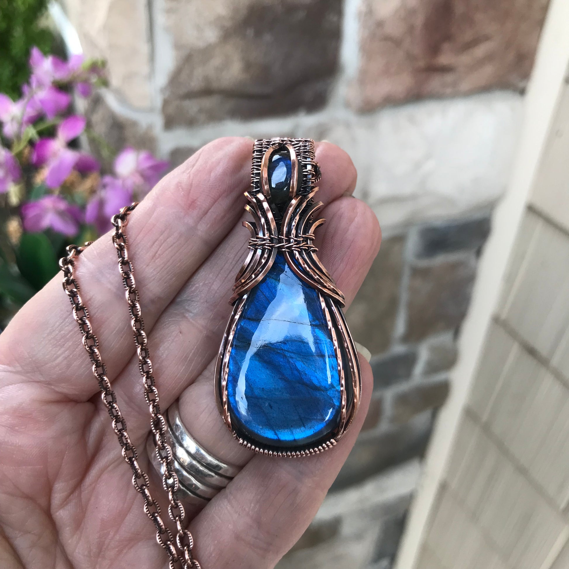 Blue Labradorite Copper Pendant with Weaving