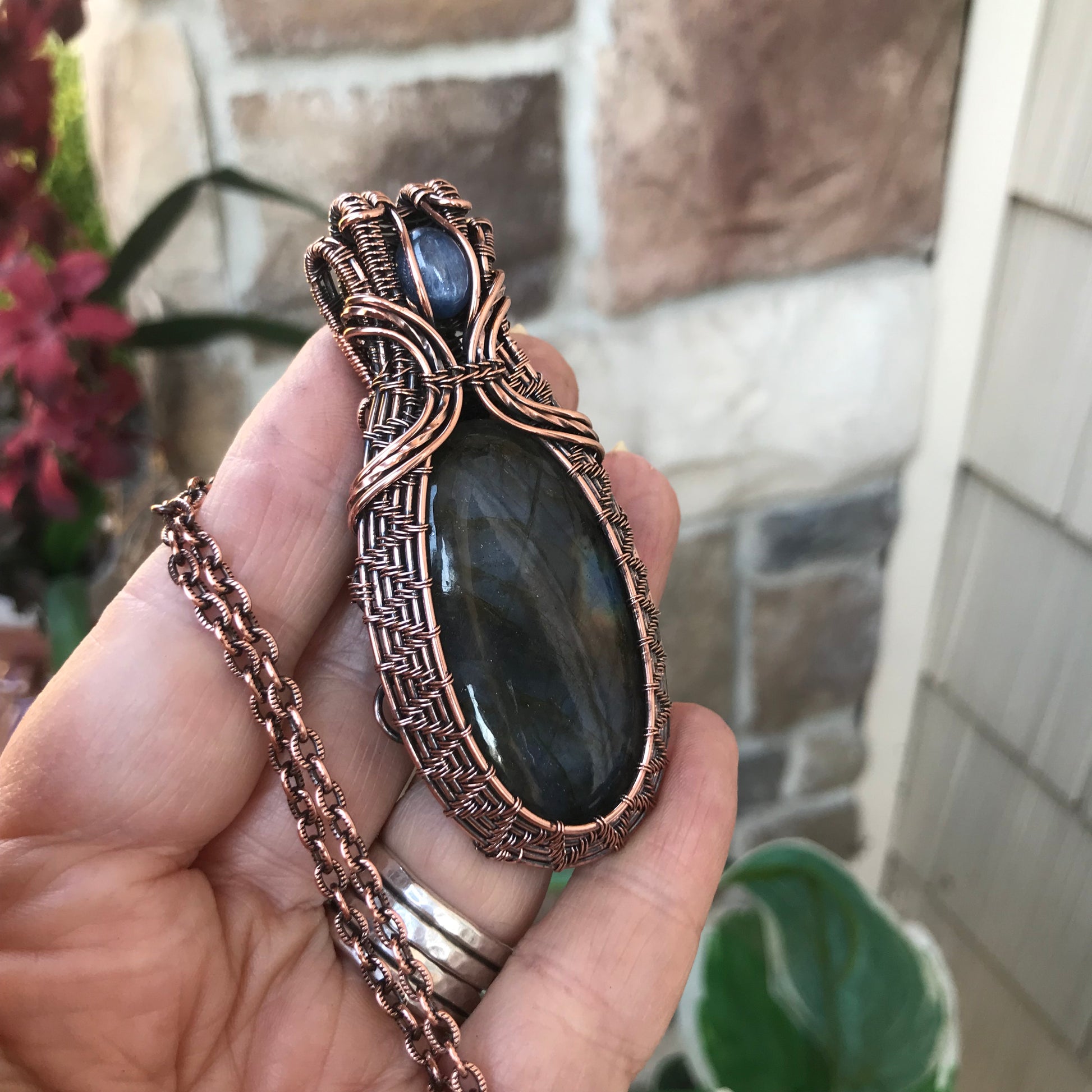 Blue Oval Labradorite & Kyanite Woven Copper Pendant