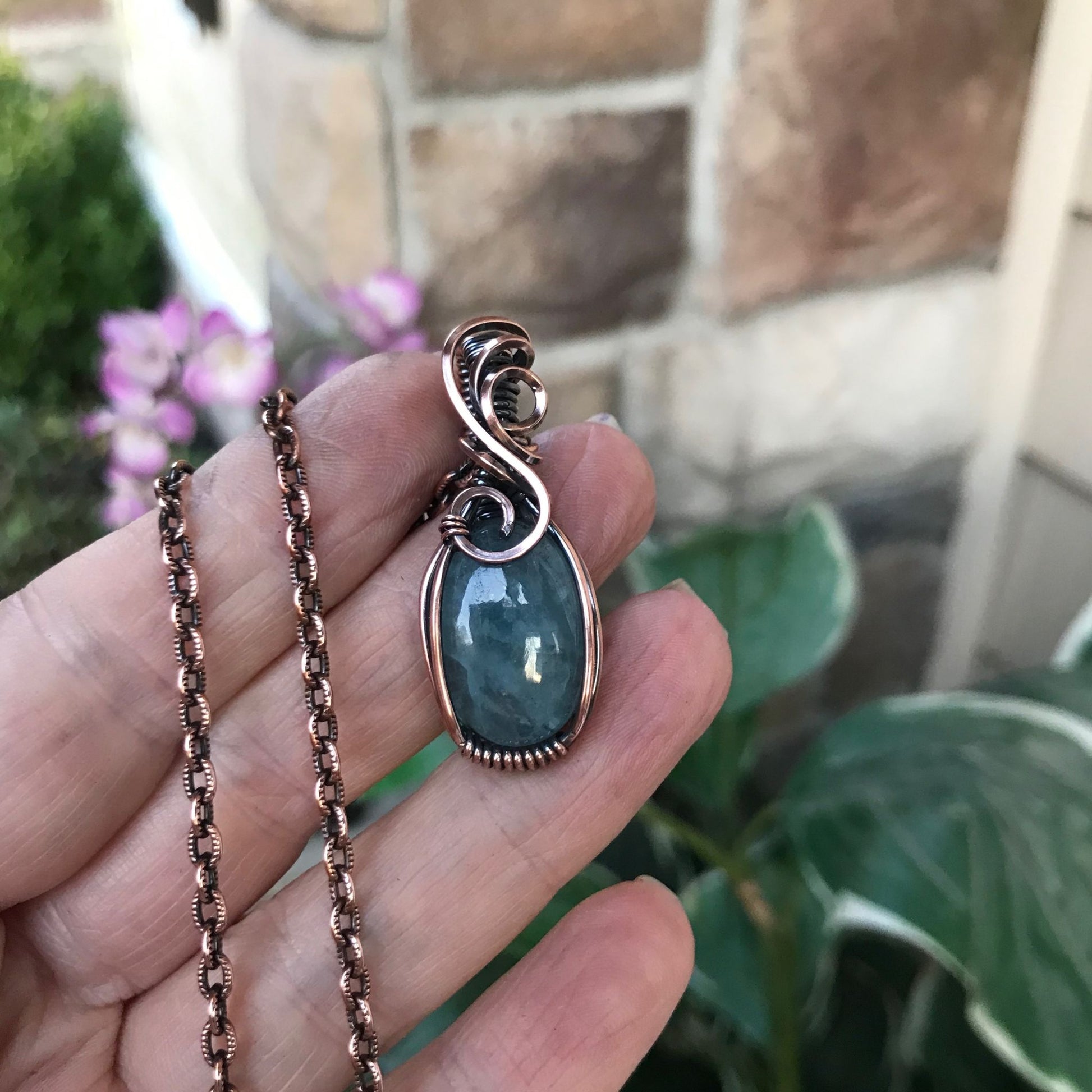 aquamarine small oval copper necklace