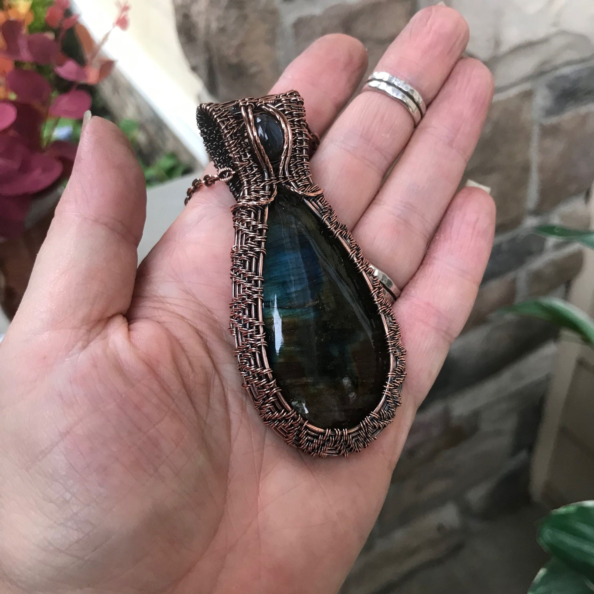 Blue Purple Labradorite Copper Woven Pendant w/Labradorite Accent