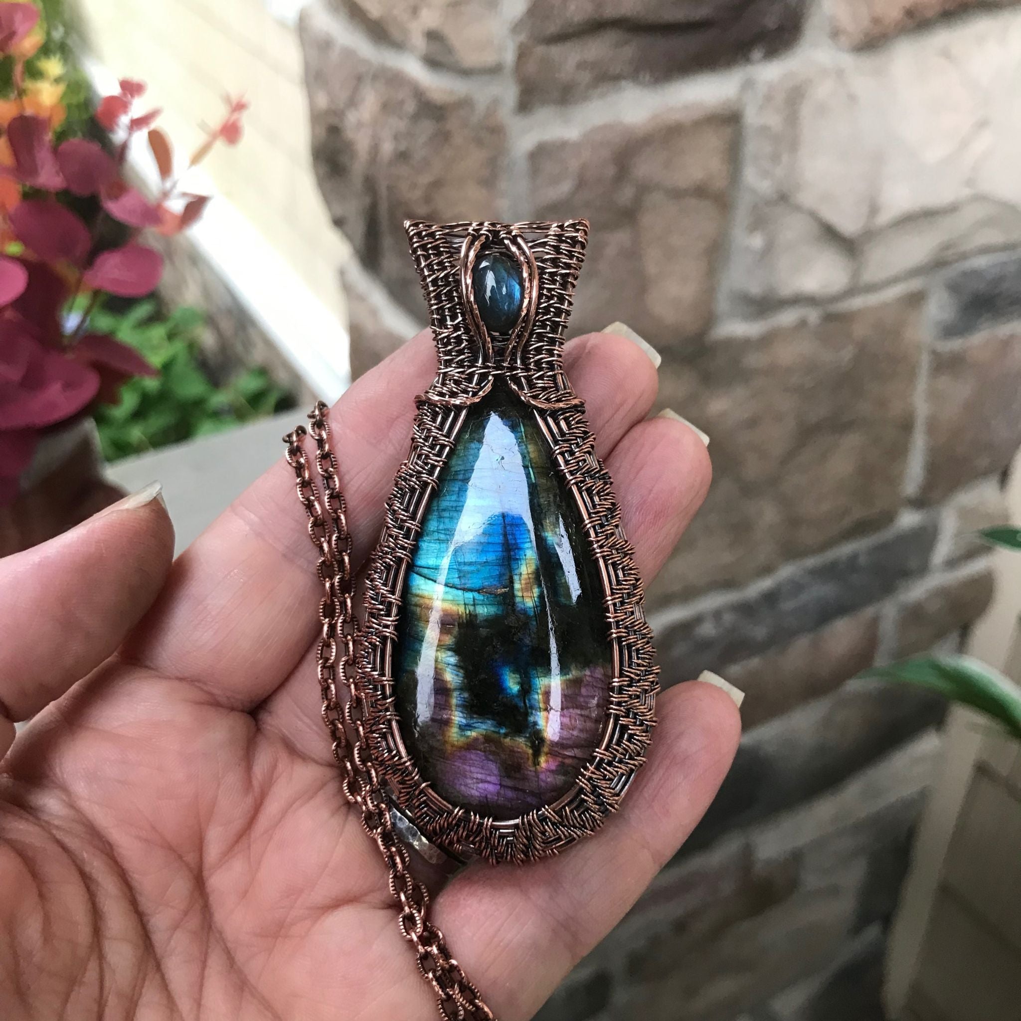 Blue Purple Labradorite Copper Woven Pendant w/Labradorite Accent