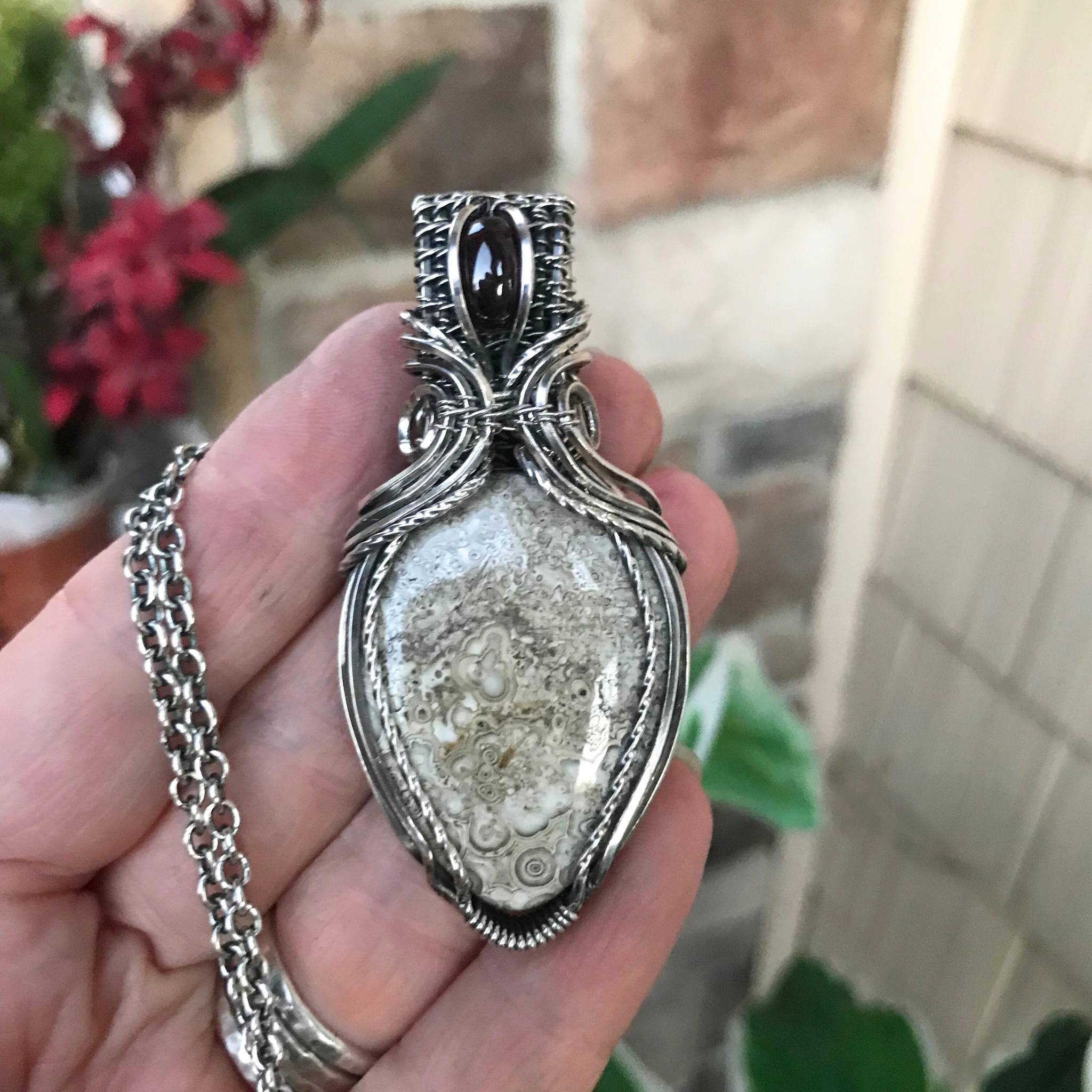 Mexican Crazy Lace Agate & Garnet Oval Sterling Silver Necklace