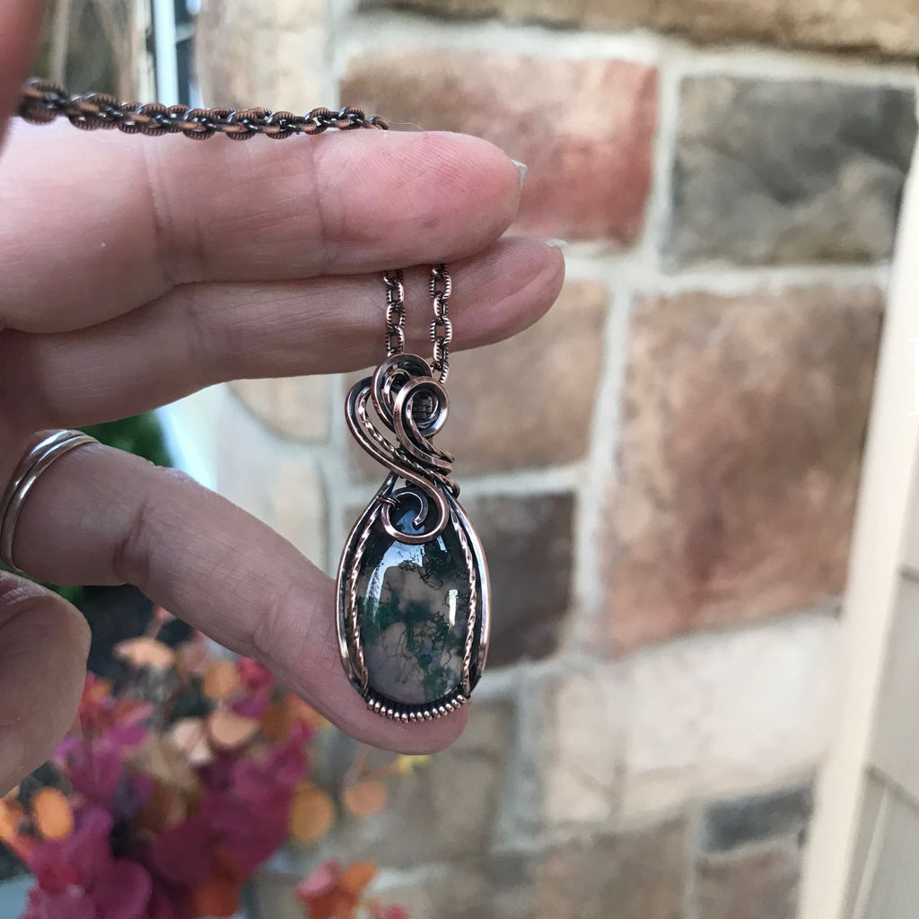 moss agate oval copper necklace