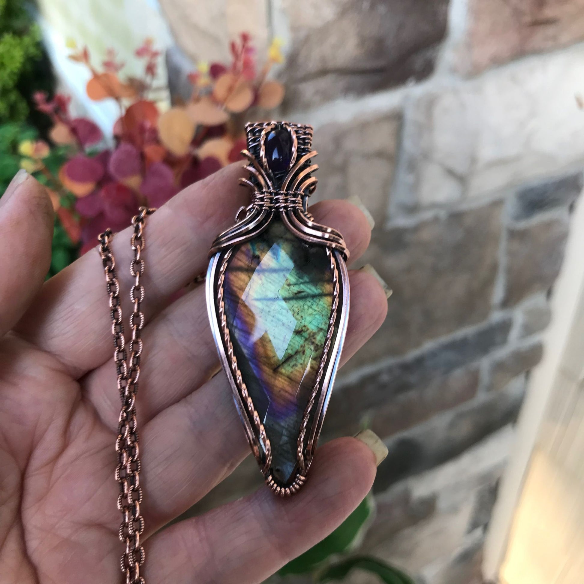 Green Rainbow Labradorite & Amethyst Copper Pendant