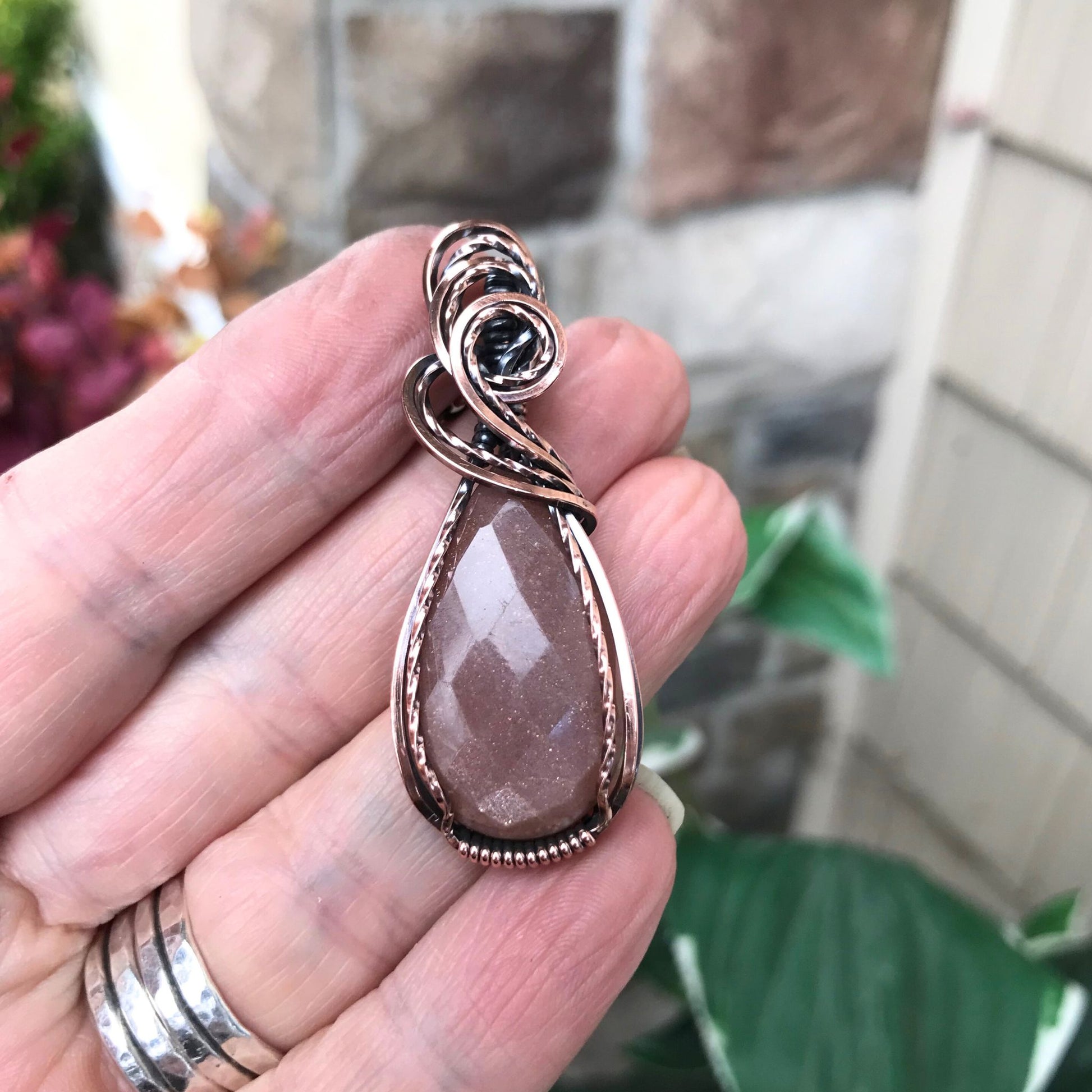 Peach Moonstone Small Faceted Copper Necklace